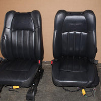 2011 Chrysler 300 Front Driver & Passenger Seat Comes W/ Headrest