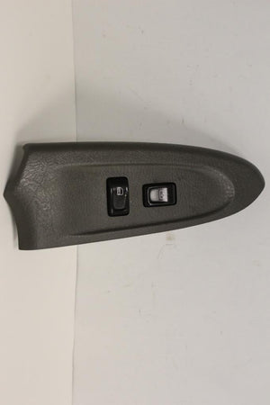 2002-2005 Chevy Trailblazer Passenger Side Power Window Switch 15085581 - BIGGSMOTORING.COM