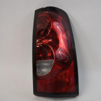 2004-2006 CHEVY SILVERADO PASSENGER RIGHT SIDE REAR TAIL LIGHT 16530966 - BIGGSMOTORING.COM