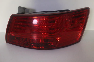 2009-2010 HYUDAI SONATA  RIGHT PASSENGER SIDE TAIL LIGHT  27953