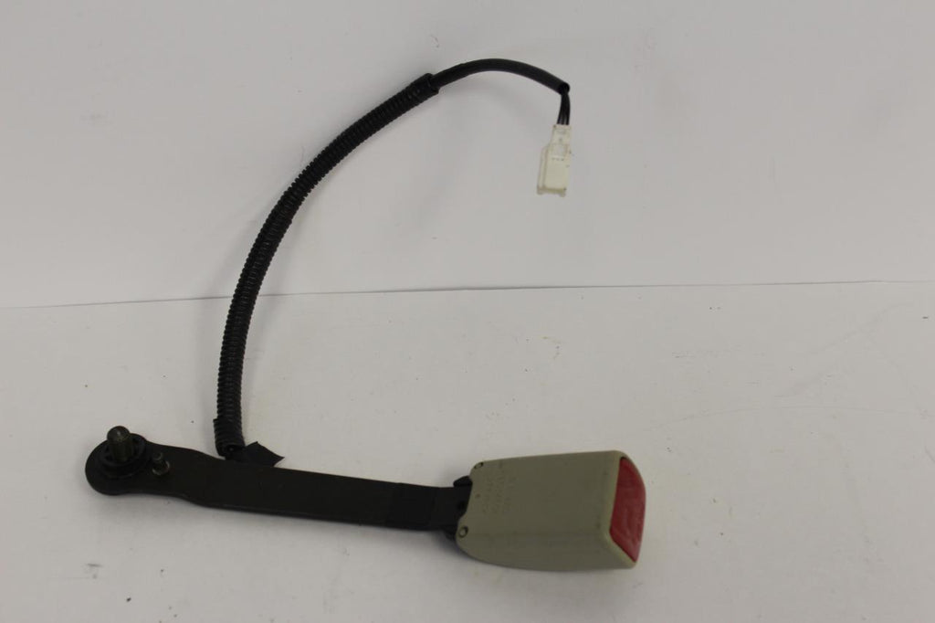 2005 Infiniti Left Driver Side Seat Belt Buckle E034501 - BIGGSMOTORING.COM