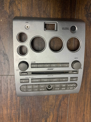 05-07 INFINITI QX56 Center Dash Radio Control Only Aux Cd Player 27500-ZC10A Without Climate Control - BIGGSMOTORING.COM